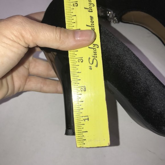 J. RENEE' BILBOA - HIGH POINTY TOE PUMP - Picture 5 of 7